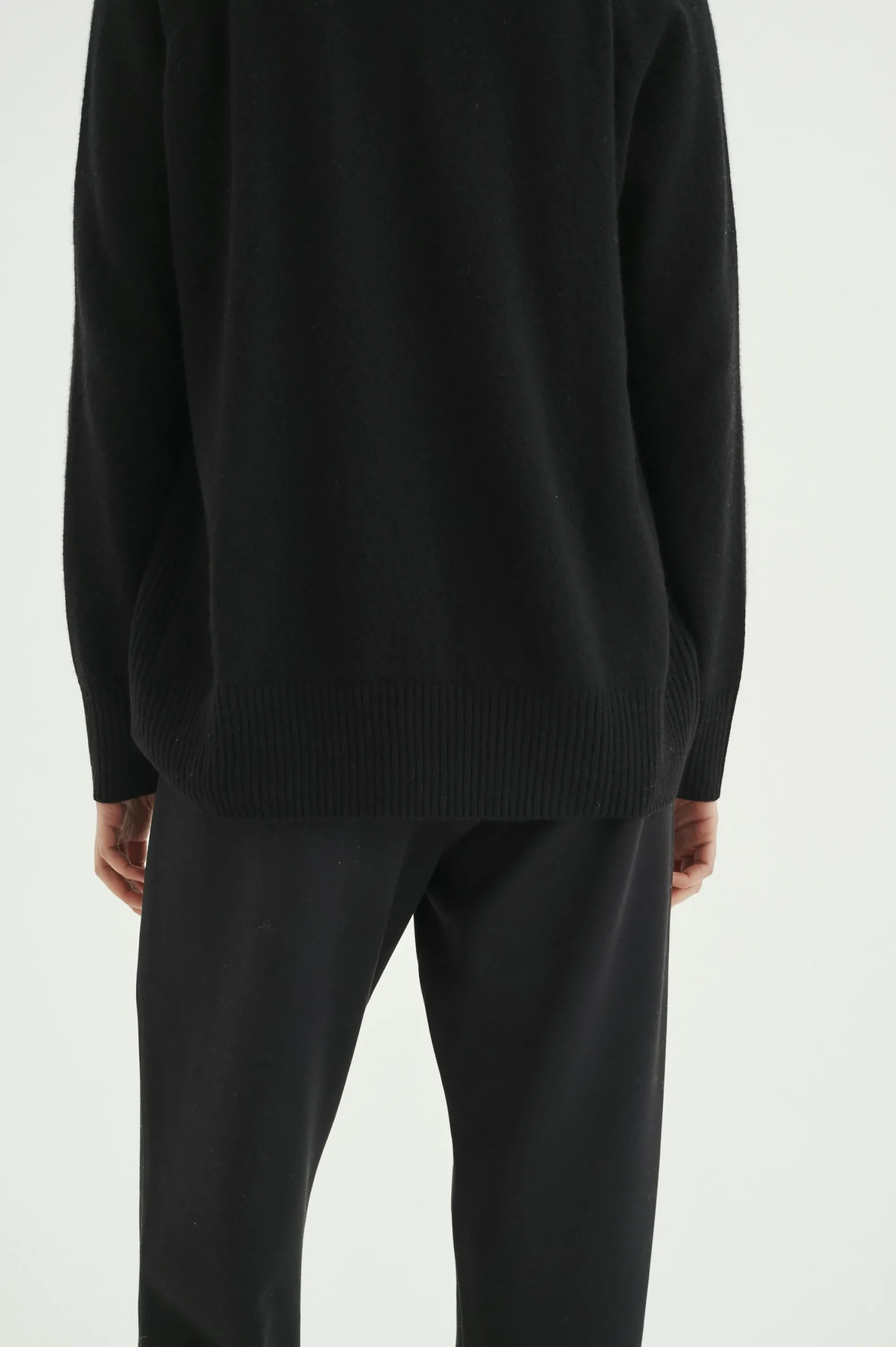InWear Lukka V-neck Kasjmir Pullover* Genser