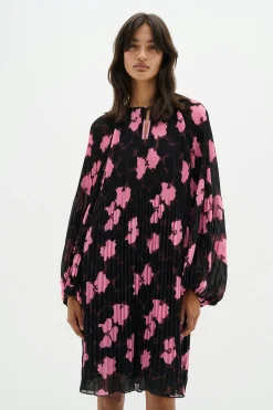 InWear MendraIW kort Kjole* Kjoler